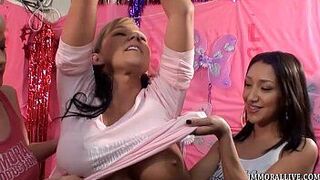 Nikki Sexxx Lesbian Orgy porn video